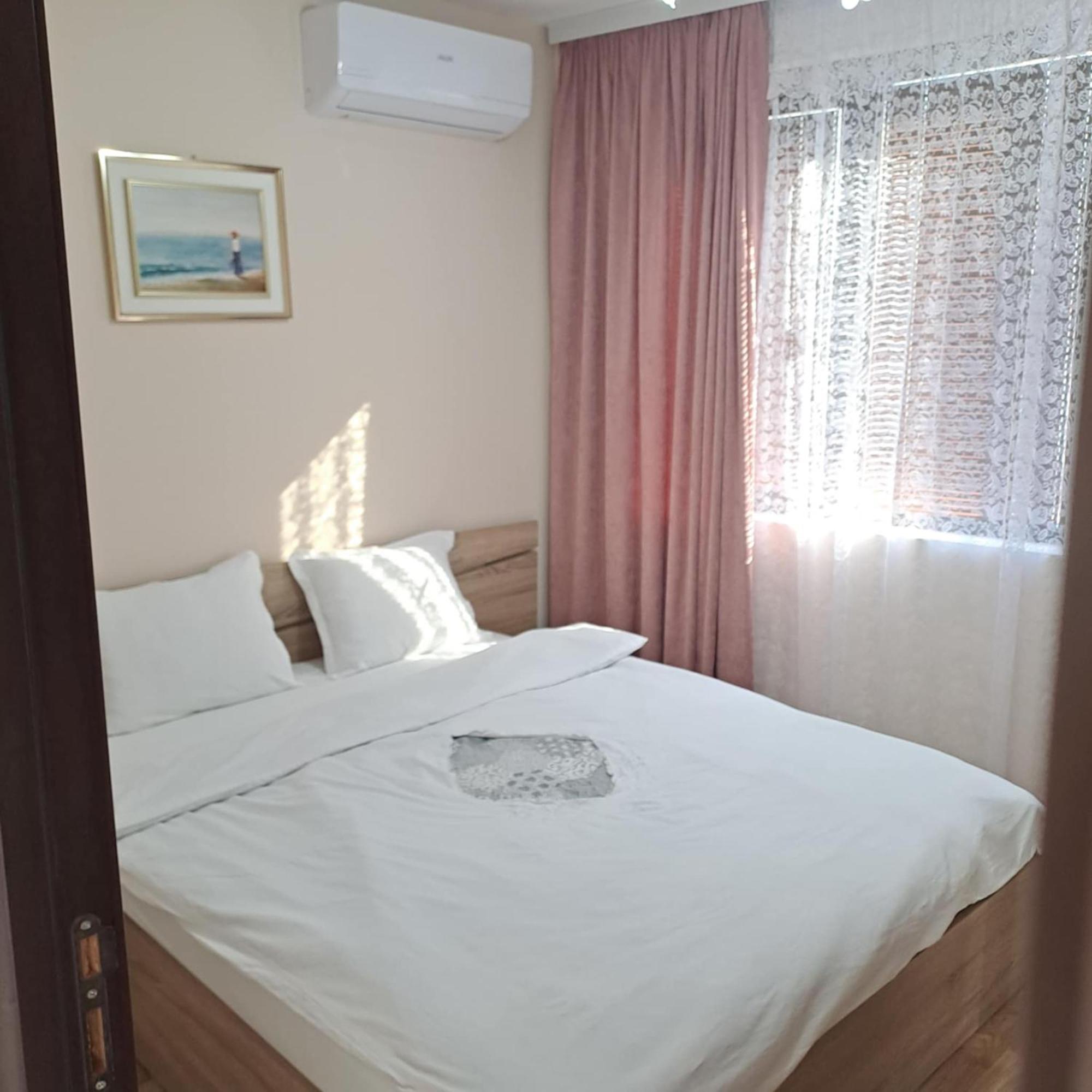 Апартамент Амира 3 Balchik Esterno foto
